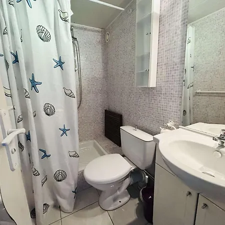 Appt 2 Couchages Cap D 'agde Ct150-h101 Apartment